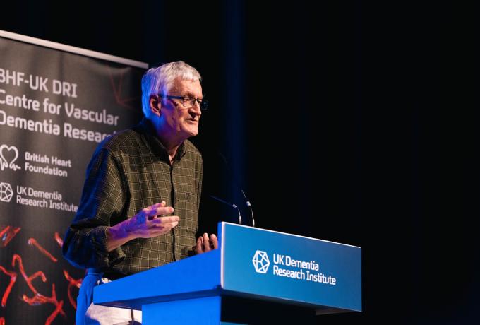 David Attwell presenting at connectome