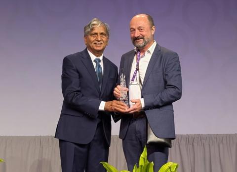 Bart De Strooper accepting his lifetime achievement award